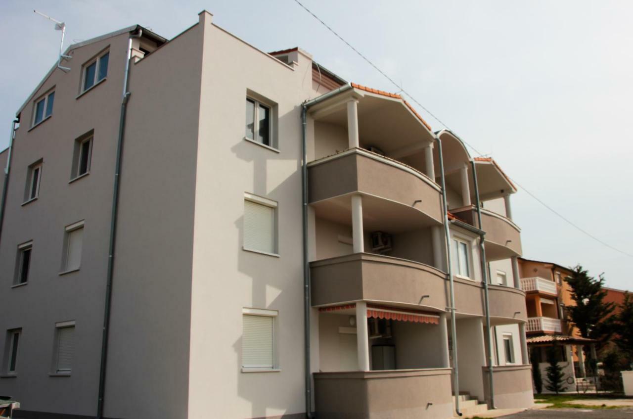 Apartments Dubravka Medulin Exterior photo